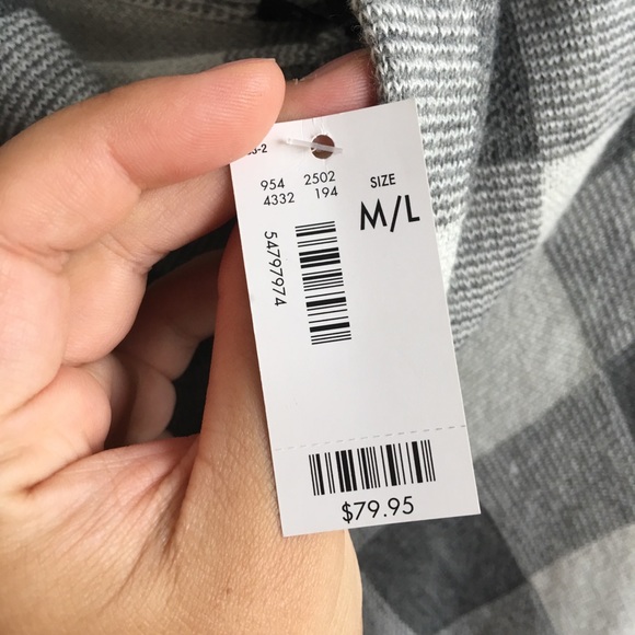 NWT plaid poncho - Picture 3 of 4